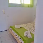 Apartamento Privado Con Piscina Apartman